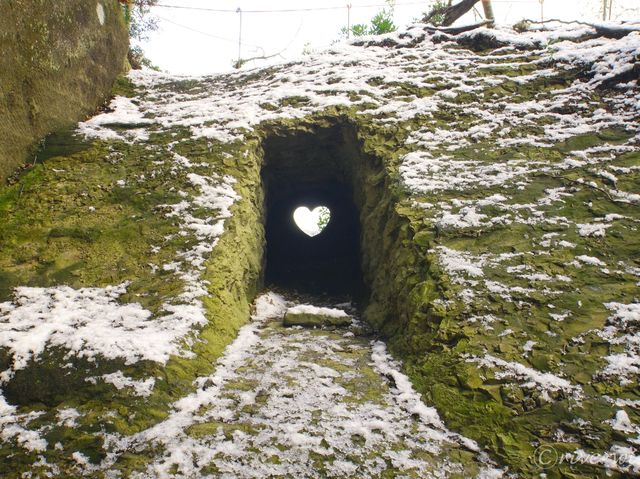 【千葉県】まるで古代遺跡！地獄のぞきで有名な「鋸山」