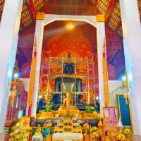 ไหว้พระธาตุ กราบพระนอน วัดพระเเก้วดอนเต้า
