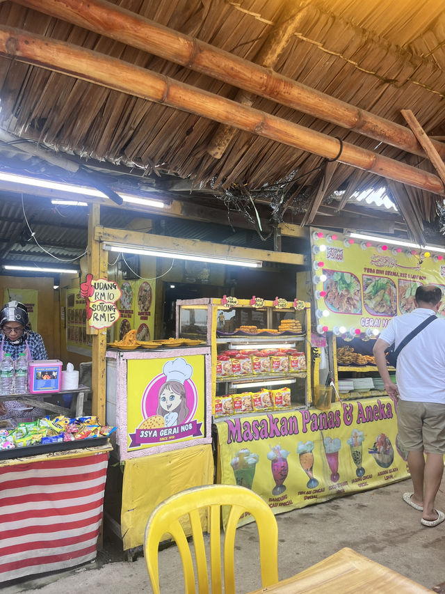 D’Syaz Cafe Maggi Ketam – A Unique Culinary Experience in Kota Bharu! 🦀🍜