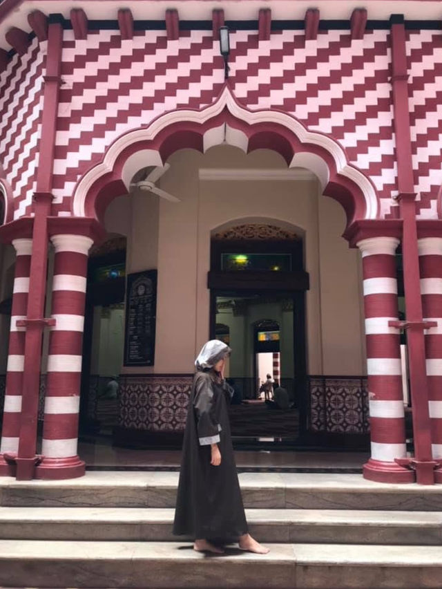 Picturesque mosque in Sri Lanka 