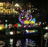 Stroll around the HoiAn ancient town and street shopping 