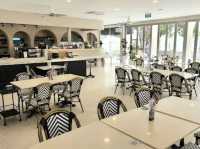 “ซีฟู้ดคลับบางแสน” ร้านสวยริมทะเลบางแสน