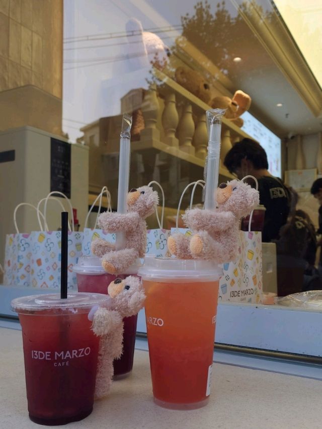 中國 上海 小熊飲料🐻