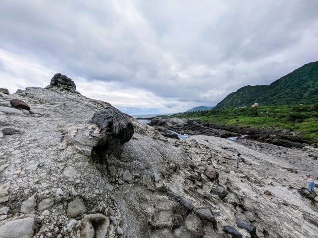 豐濱海岸-石梯坪景區，慢遊賞鯨勝地和漁港小吃