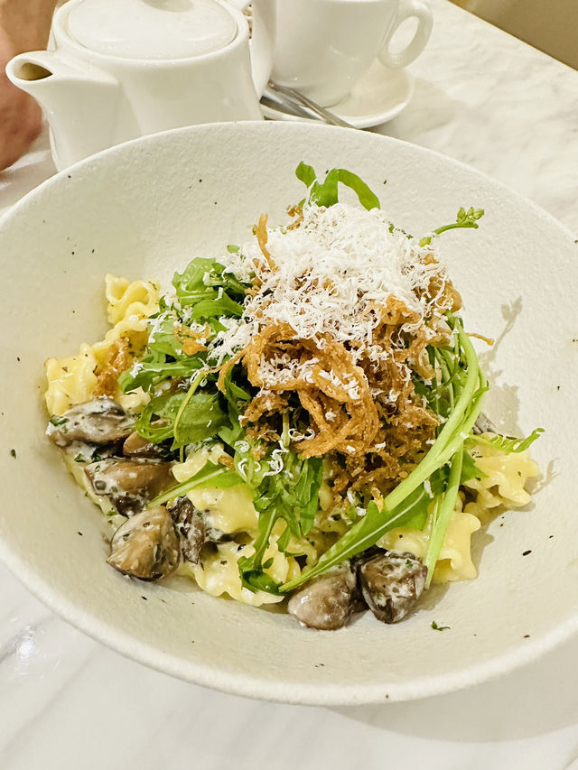 💥European-Retro💥Themed Café in Town〖MacPherson〗