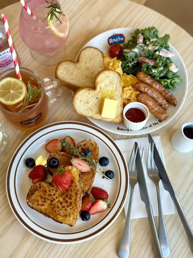 Spring Brunch Vibes at Rodeo Bakery & Coffee