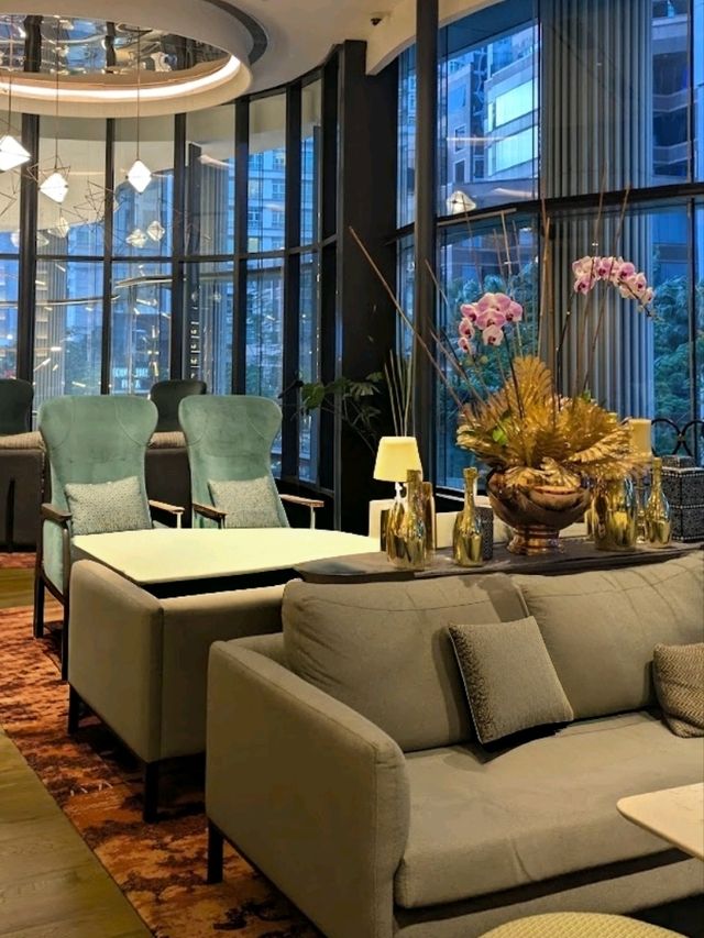 A Slice of Luxury in the Afternoon