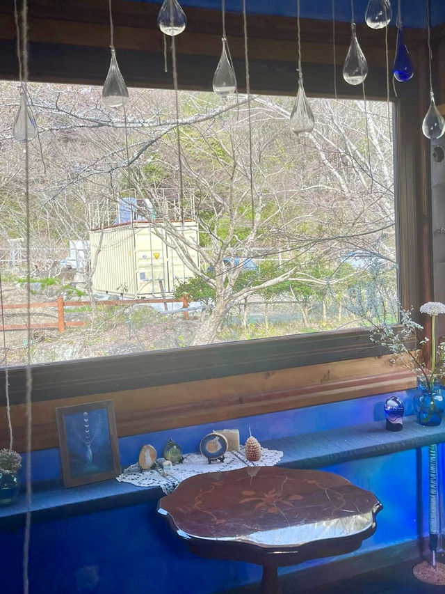 Spring Stroll & Bagels at Tsuki to Mani
