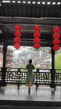 Furongzhen เมืองที่แสนงดงามท่ามกลางน้ำตก