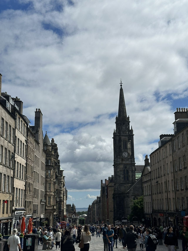จุดเช็คอิน Calton Hill, Edinburgh 