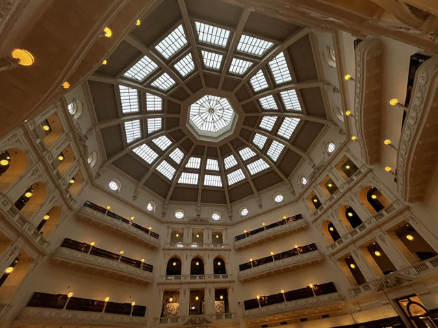 Explore one of the world’s top ranked libraries in Melbourne 