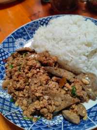 ร้านกระเทียม ไข่ข้นปูก้อนเชียงราย สุดฉ่ำ