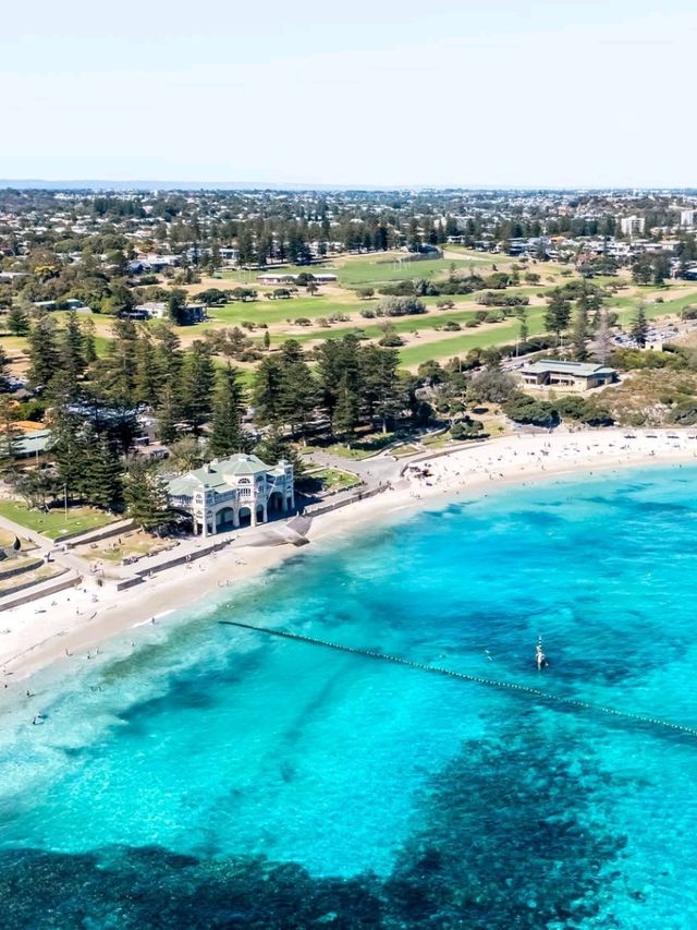 🌊☀️ Sun, Sand & Serenity: Cottesloe Beach Bliss in Perth! 🏖️🐚