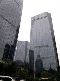 "Mandarin Oriental Guangzhou: Urban Elegance Redefined"