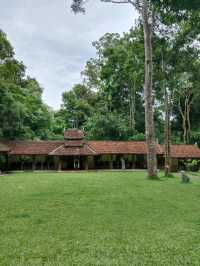 วัดผาลาดวัดสวยกลางป่าท่ามกลางธรรมชาติ เชิงดอยสุเทพ