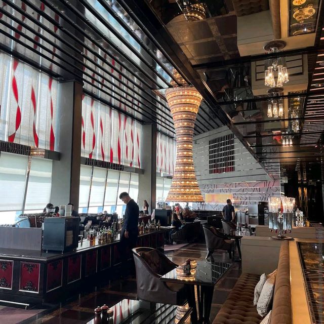 The Lounge & Bar - 香港麗思卡爾頓酒店