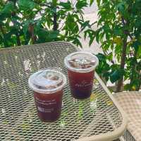 คาเฟ่ต้นเฟื่องฟ้าใหญ่ หัวหิน