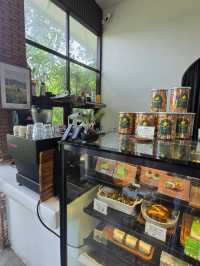 Flourist Cafe ชาเขียวดีๆ ขนมดีๆ ของดีสามโคก