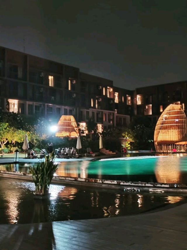 🌴 Divalux Resort & Spa Bangkok – Airport Convenience with a Resort Feel ✈️🏨🌅