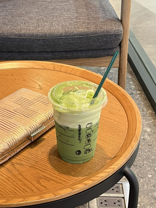 Exploring the foods in Terminal 21, Rama 3