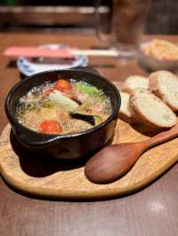 【大阪・心斎橋】炭火香る朝挽き鶏の焼き鳥を堪能「炭焼キッチン Tenten」