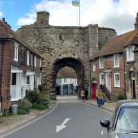 Rye: A Charming Medieval Town Near London with Fantastic Artisan Shops! 🇬🇧🎨