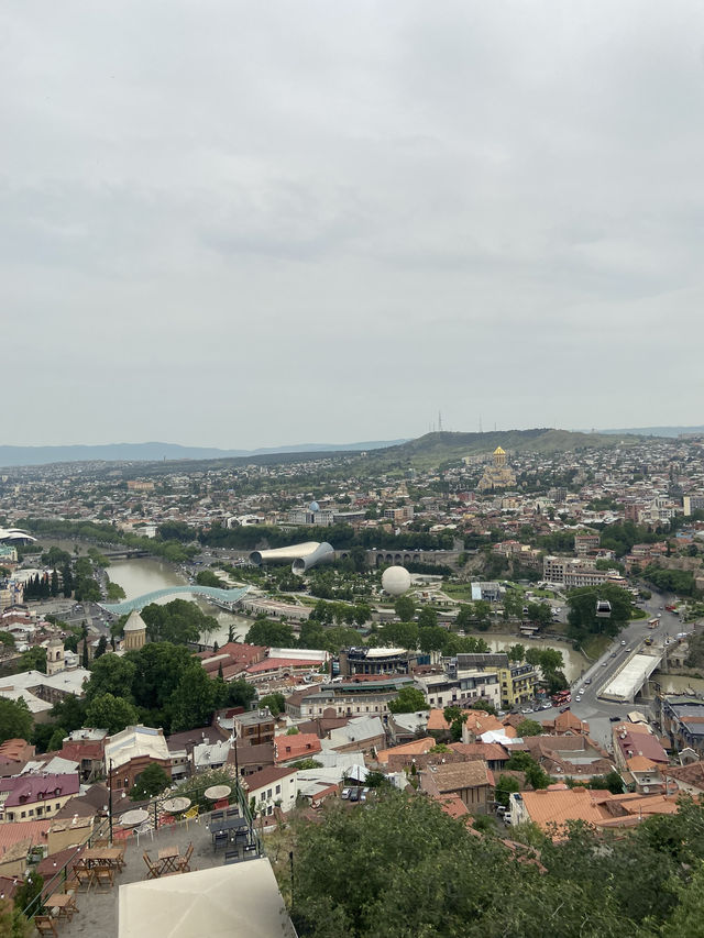【ナリカラ要塞】美しいトビリシの街が見える絶景スポット🇬🇪