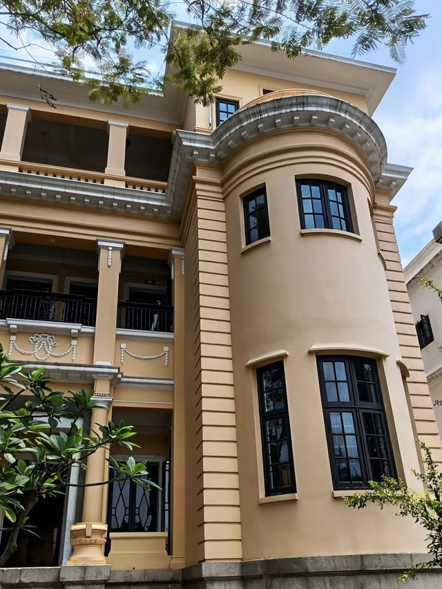 A Tapestry of Xiguan Life – My Visit to Liwan Museum, Guangzhou