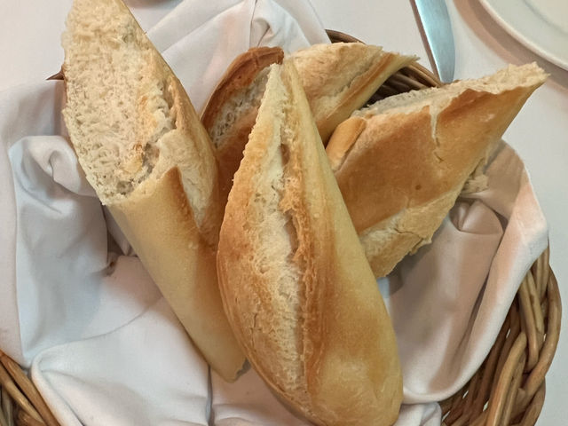🥩🇫🇷 Beef Wellington & French Charm – A Delightful Evening at JP French Restaurant