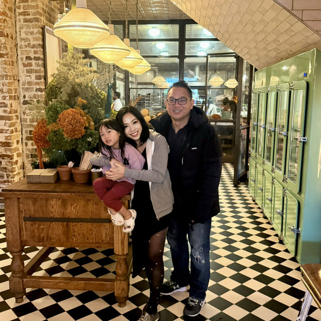 Snow White Magic: A Sydney Icon