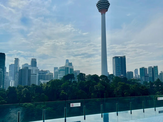 🏨🇲🇾 A High-Value Marriott Gem in Kuala Lumpur: Hotel Stripes!