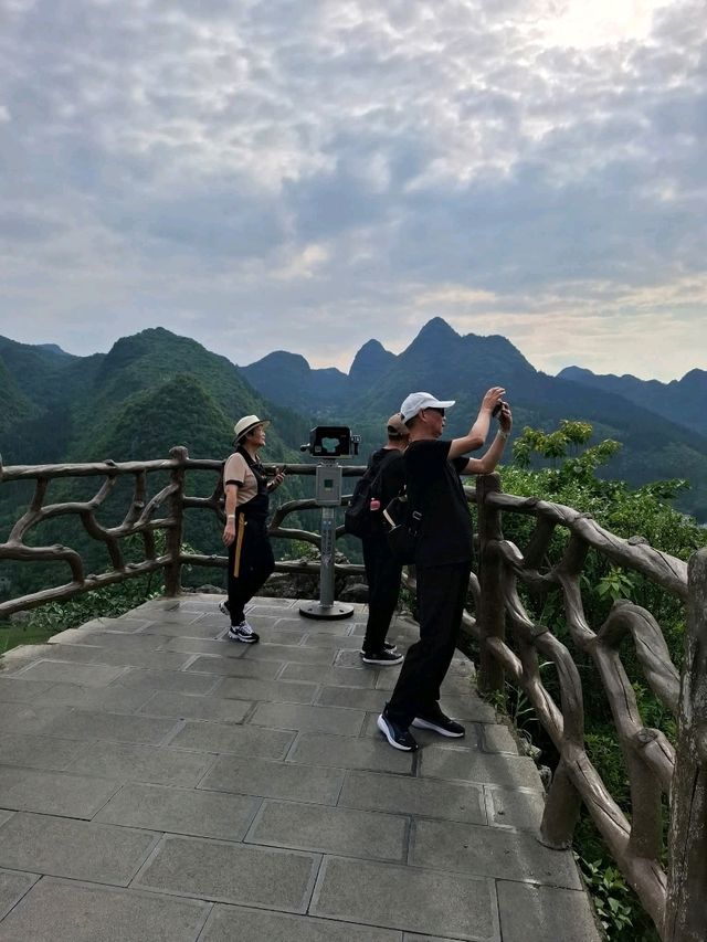天下山峰何其多  唯有此處峰成林