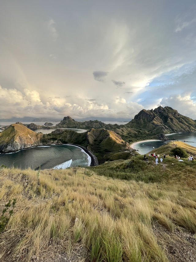 6-Day Bali & Komodo Tour: Mystery of the Sacred Monkey Forest, Pristine Beauty of Komodo Island