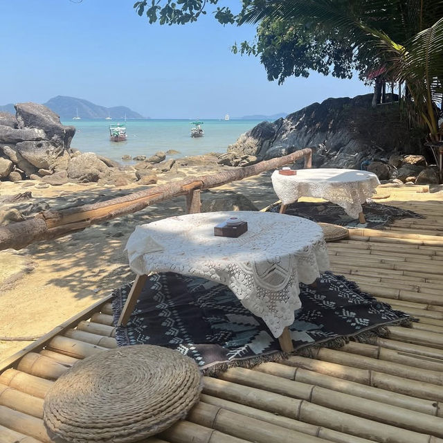 Coming Home Café & Seascape – ราไวย์ ภูเก็ต