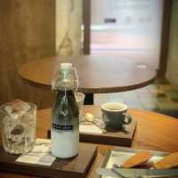  GRAPH Café – เมืองเก่าภูเก็ต