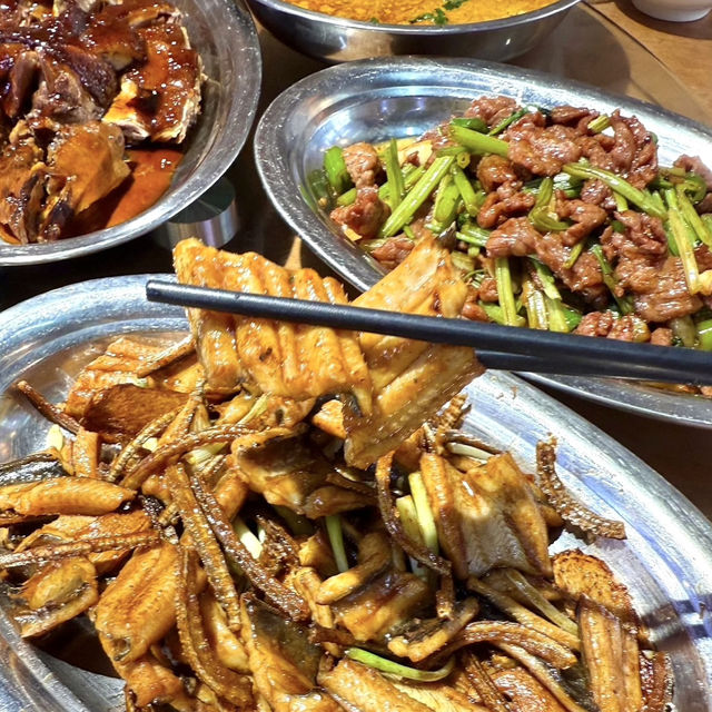 享受一場海鮮盛宴 💕 感受宵夜文化就這家 - 海鮮仔大排檔(夏灣店)