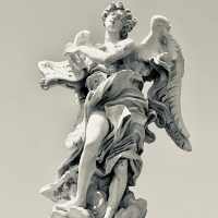 Ponte Sant’Angelo – The Iconic Bridge of Rome with Stunning Views