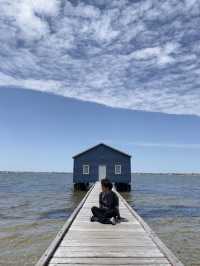 💙 Perth’s Iconic Blue Boat House: Simplicity Meets Serenity 🛶🌊