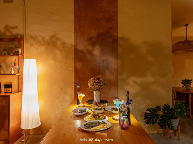  Hazel Brunch&Co.  อาหารฟิวชันสุดสร้างสรรค์