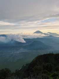 🔥 Into the Ashes: The Epic Journey to Mount Bromo 🌋