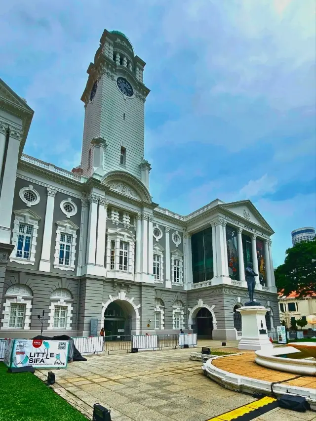 Encore Elegance at Victoria Concert Hall!