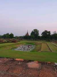 Sukhothai's Ghost General: War Dust, Crickeg Psalms And Art Of Surrender