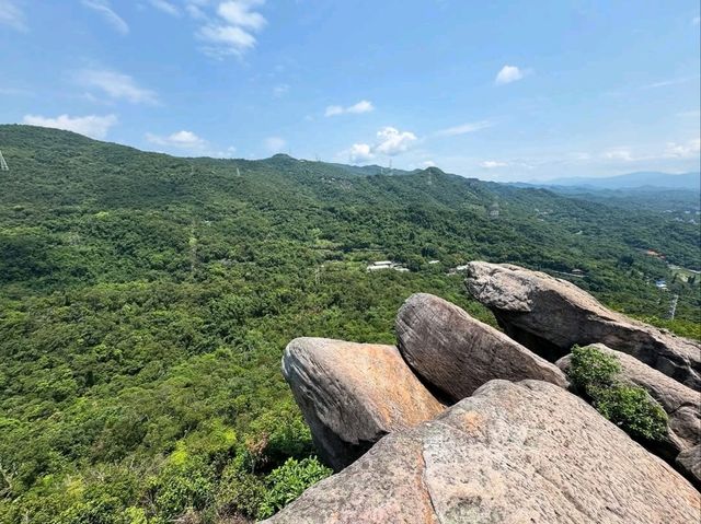 Jinmianshan Scissor Rock Hike Was Short Steep and Kinda Epic