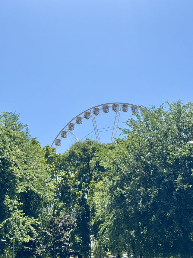 THE FERRIS WHEEL THAT SHOWS YOU BUDAPEST LIKE NEVER BEFORE!