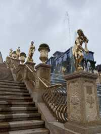 ดานัง บานาฮิลล์ในวันที่ฝนตก