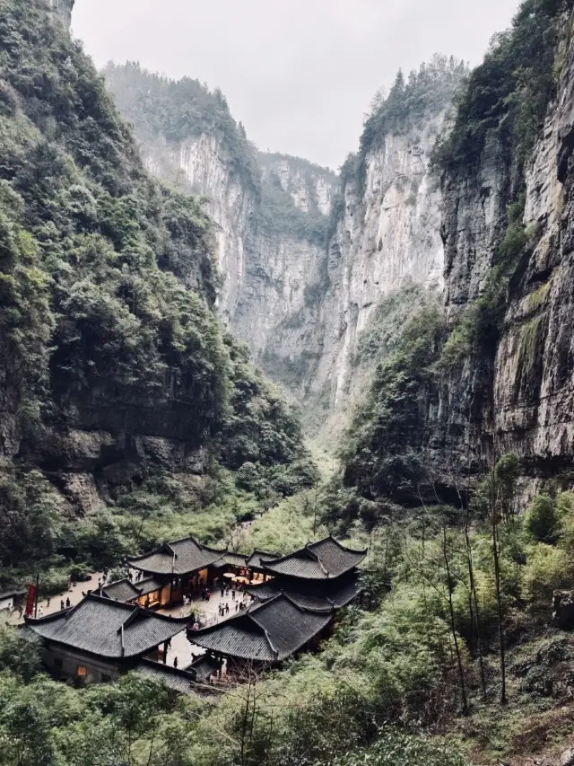 Majestic Bridges and Stunning Wulong | Chongqing's "Three Natural Bridges"