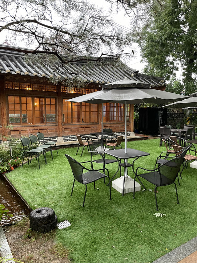 한옥의 멋과 비 오는 날의 낭만을 동시에 느끼고 싶다면 ❓☔️