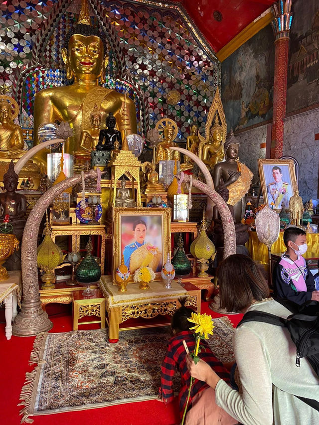 泰國🇹🇭清邁 此生看過最金光閃閃的寺廟｜素帖寺 雙龍寺