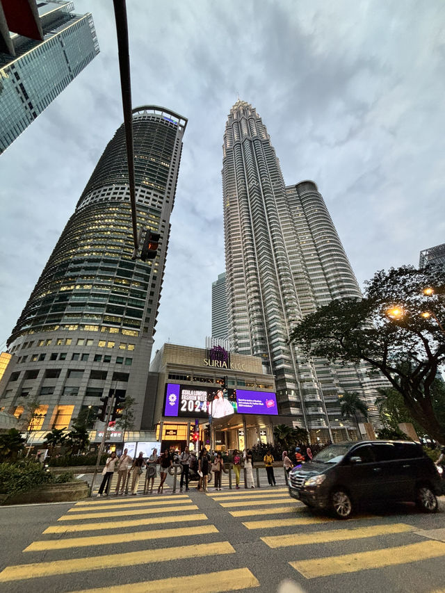 รีวิวห้าง Suria KLCC ใต้ตึกแฝดเปโตรนาส 