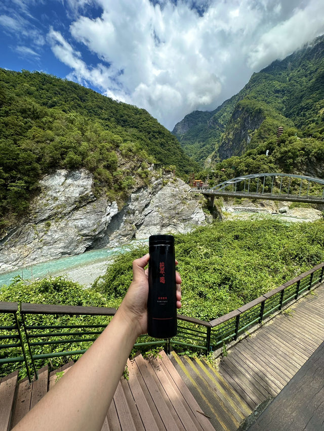 Hualien Zen 🕊️ Xiangde Temple – A Sacred Haven in the Mountains of Hualien 
